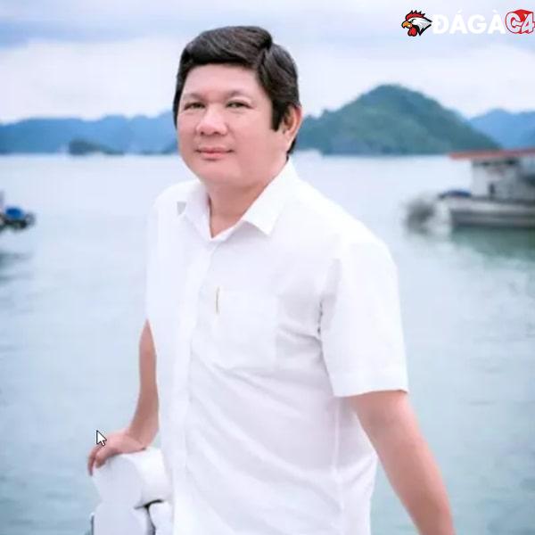Gà Bạch Đầu - Đặc điểm nhận diện và lối đá của giống gà hiếm